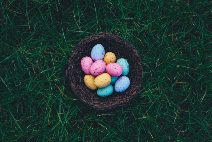 Decorated Easter eggs in a basket
