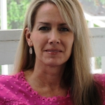 Head shot of Christine Dykstra